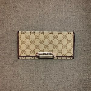 Leather Gucci GG Canvas Wallet